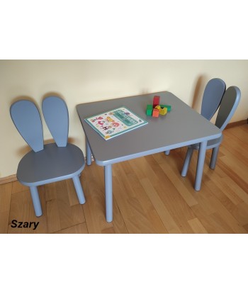Stolik z krzesełkami dla dzieci